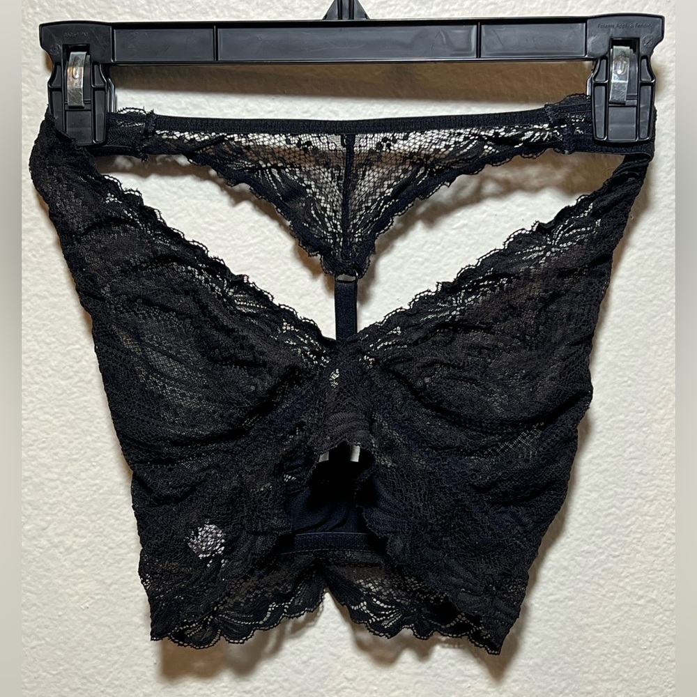 AUDEN razorback LACE bralette! (XS) in black